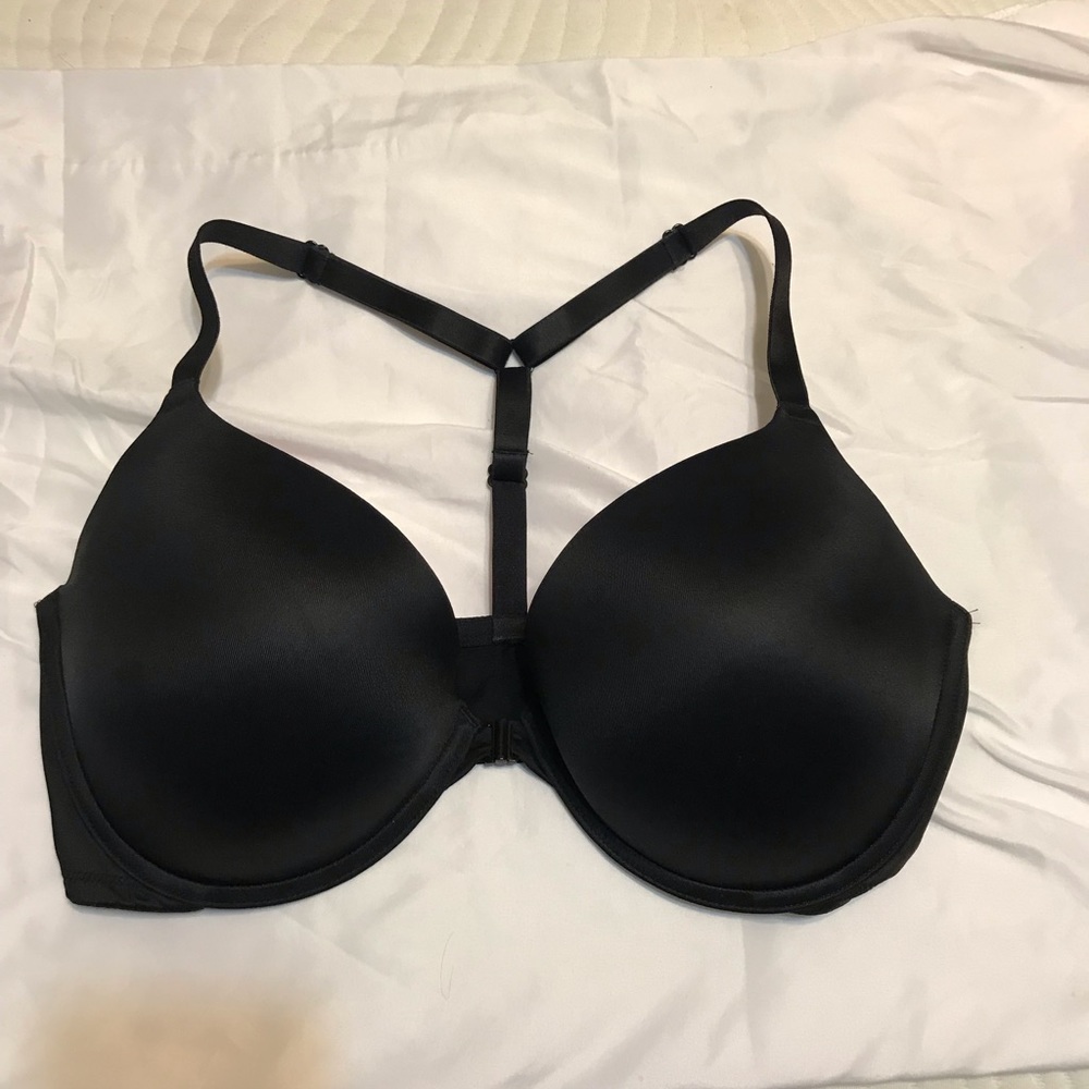 Victoria’s Secret pink bra